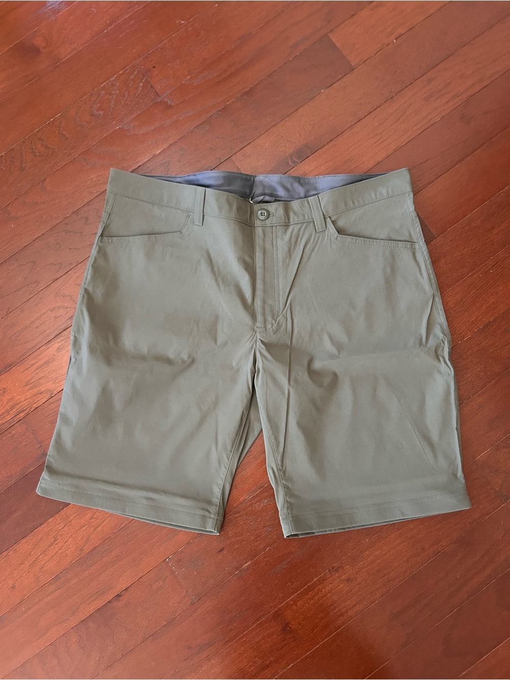 NWT Eddie Bauer Men's Convertible Tech Pants to shorts 40x32 olive green UPF50+ - Picture 3 of 12